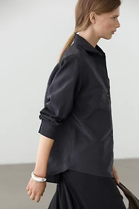 Flowing technical shirt