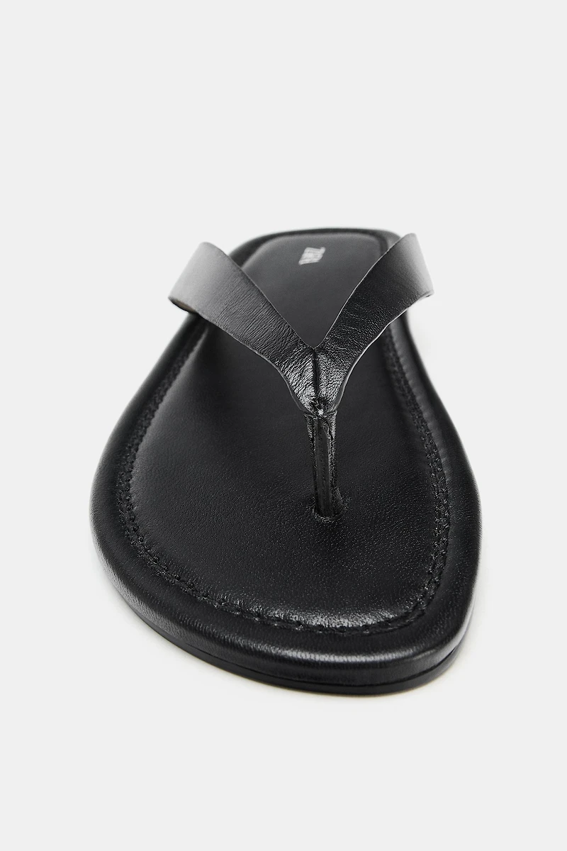 FLAT LEATHER SANDALS
