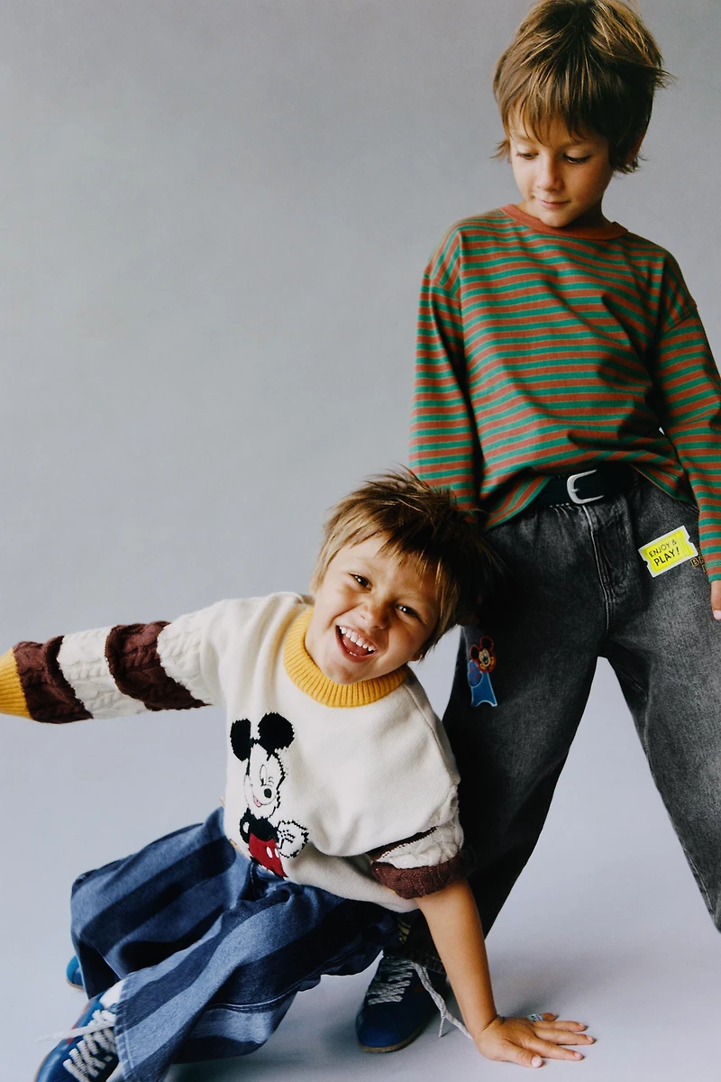 MICKEY MOUSE © DISNEY PATCH STRAIGHT JEANS