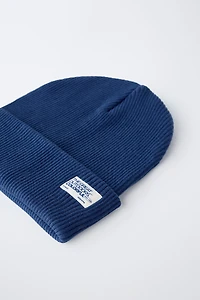 RIBBED KNIT HAT WITH LABEL