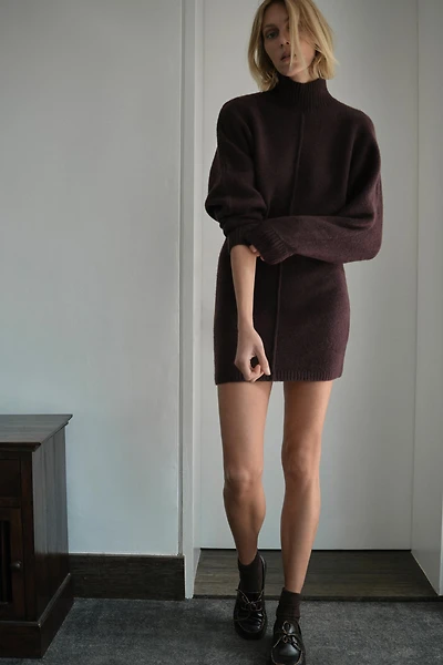 ROBE COURTE EN MAILLE DOUCE