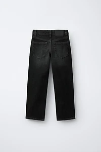 STRAIGHT LEG JEANS