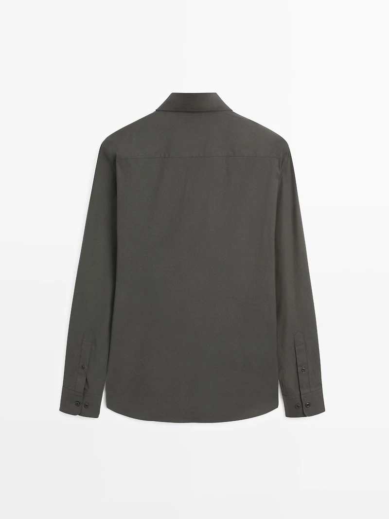 Slim fit stretch shirt