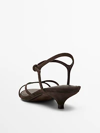 Leather low-heel sandals