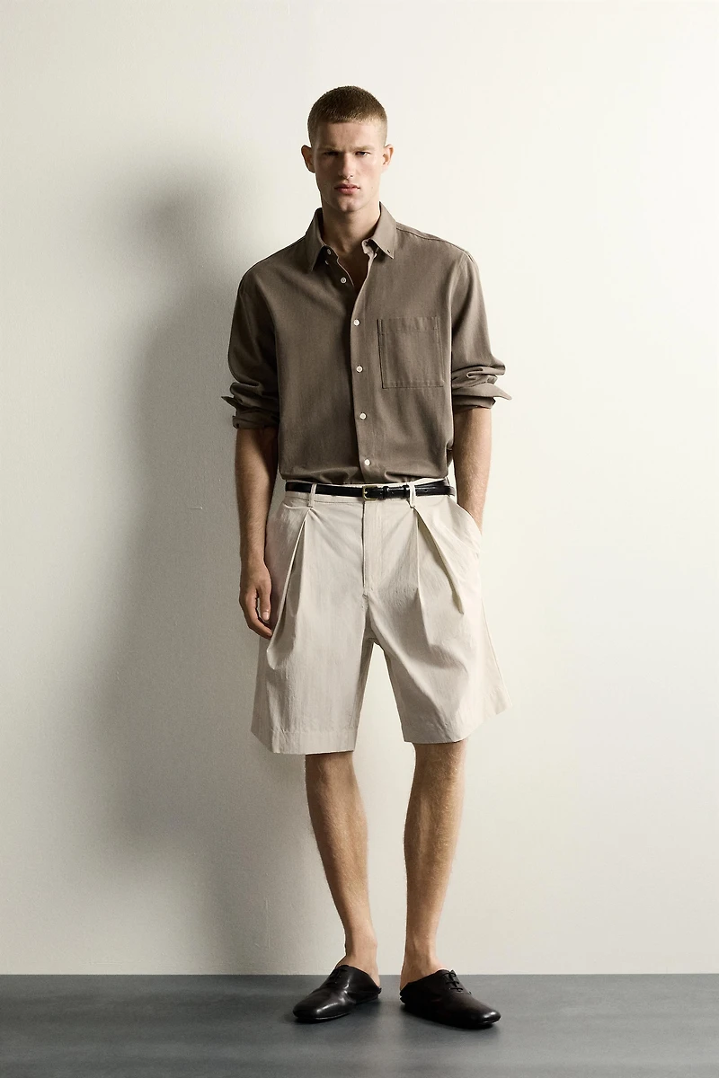 WIDE-FIT PLEATED SHORTS