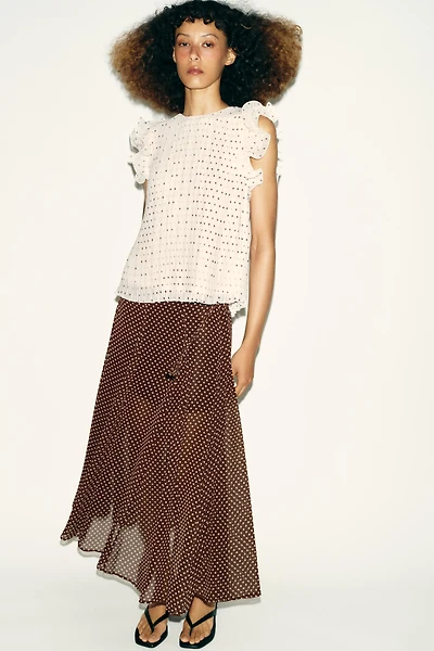 RUFFLED POLKA DOT TOP