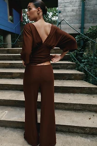 TEXTURED V-NECK TOP