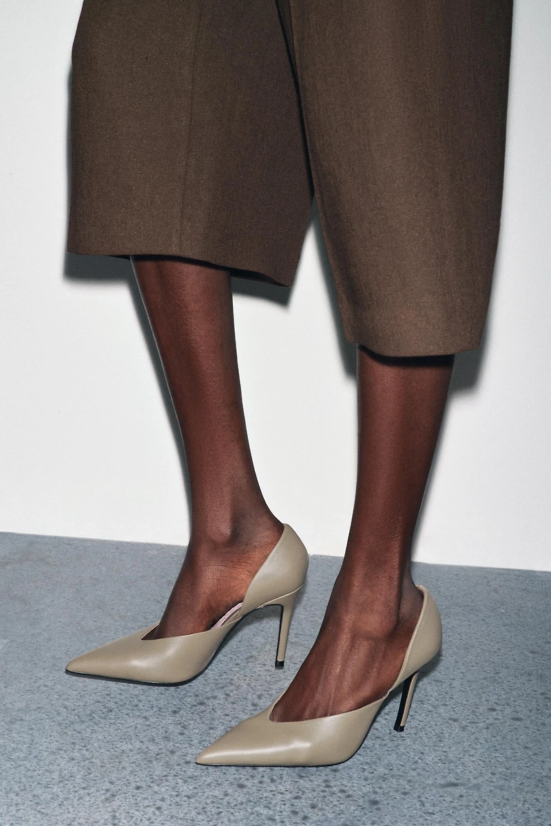 CHAUSSURES À TALONS HAUTS EN CUIR