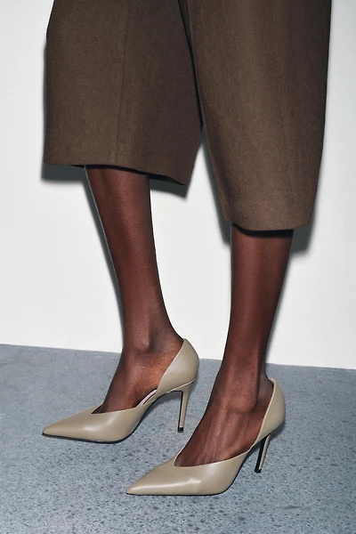 CHAUSSURES À TALONS HAUTS EN CUIR