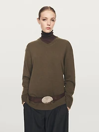 100% cashmere oversize V-neck sweater