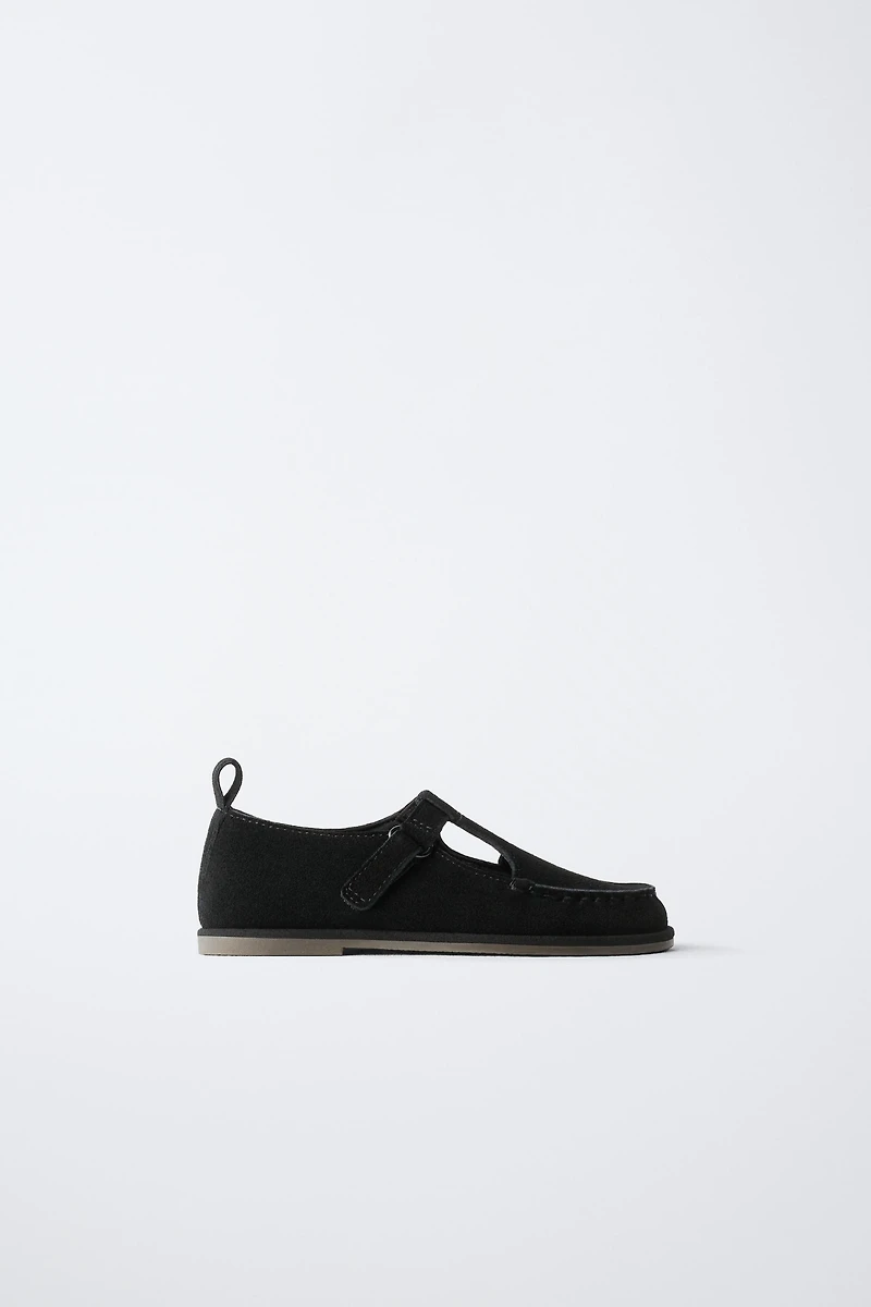 LEATHER T-STRAP SHOES