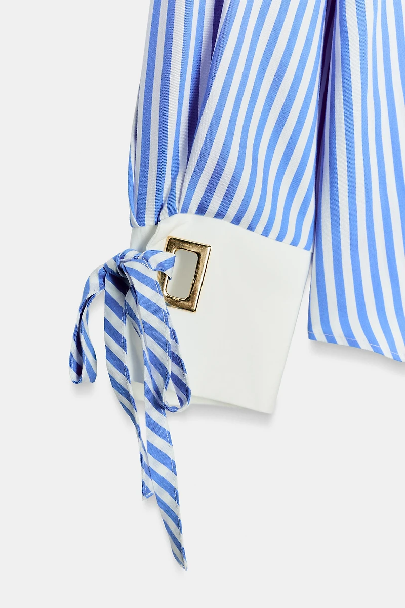 CHEMISE À RAYURES ET LACETS
