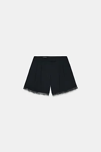 SHORT À DENTELLE