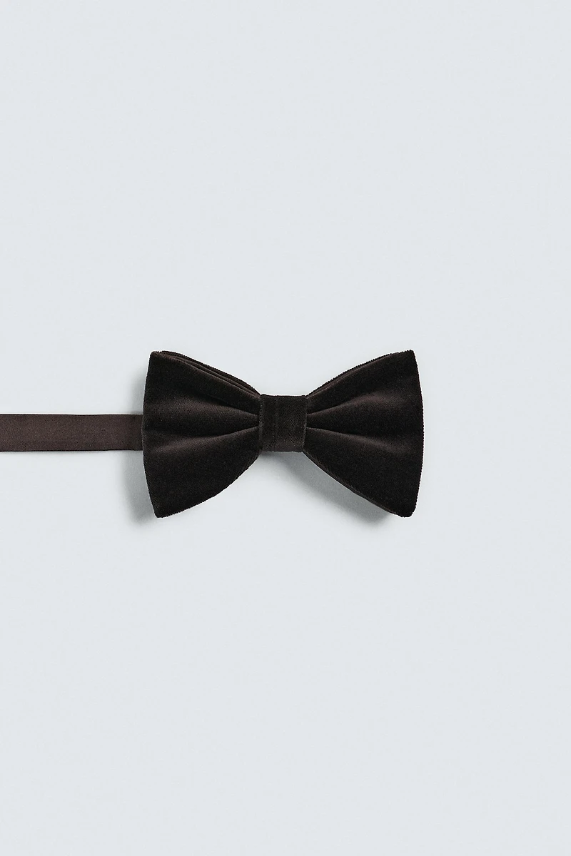VELVET BOW TIE
