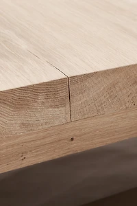 COFFEE TABLE 01