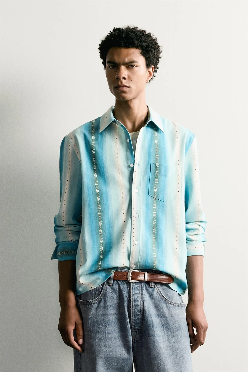 RELAXED FIT STRIPED JACQUARD SHIRT