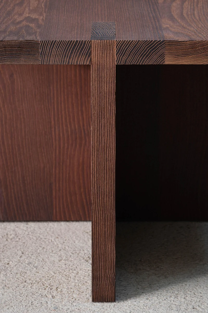 SIDETABLE 01