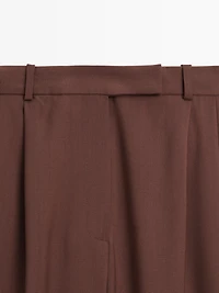 Wide-leg trousers with double dart