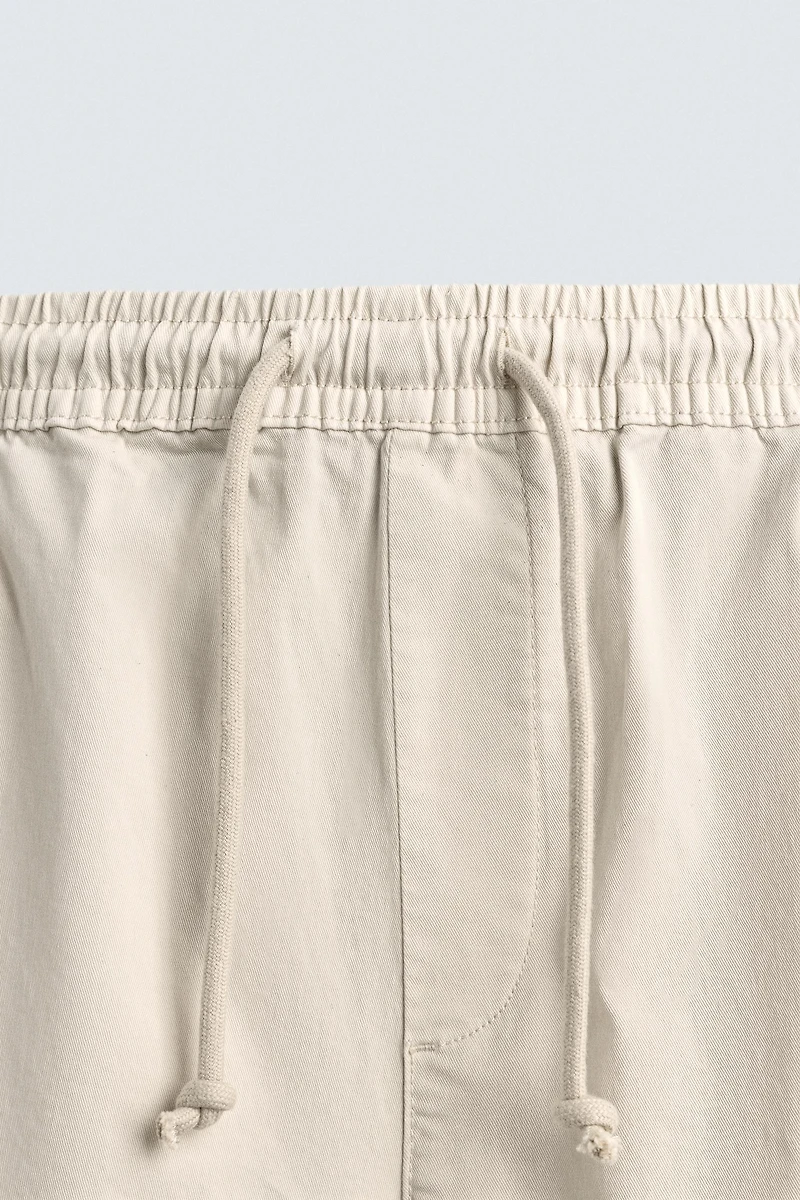 SLIM FIT CARGO PANTS