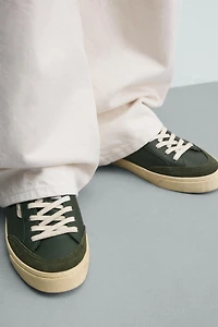 CONTRAST SOLE SNEAKERS