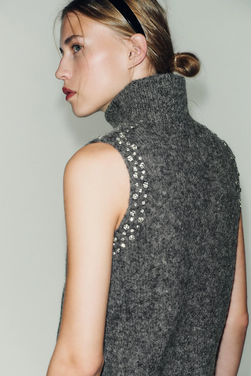 WOOL BLEND TOP WITH JEWEL BEADS