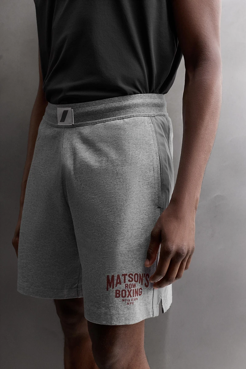 EMBROIDERED SIDE STRIPE 9" SHORTS