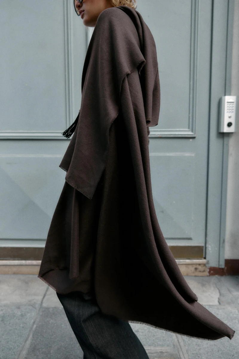 PLAIN FRAYED SCARF