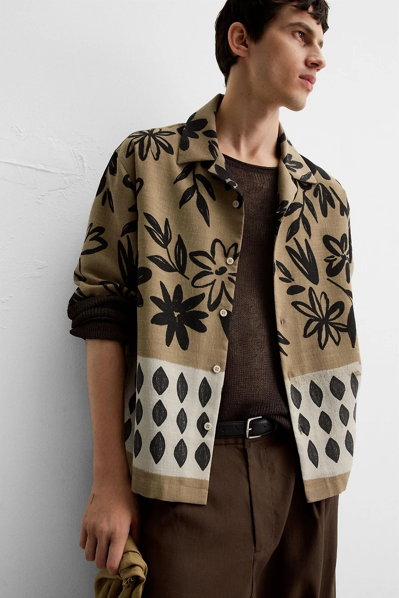 CONTRAST PRINT SHIRT