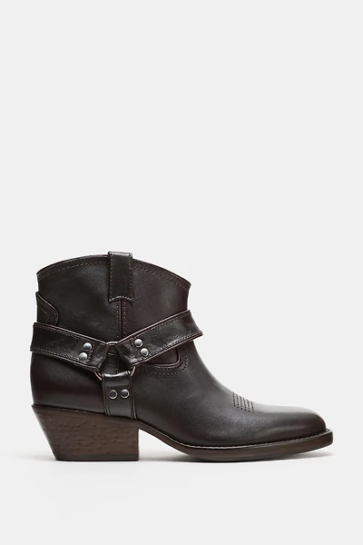 LEATHER COWBOY ANKLE BOOTS WITH RINGS