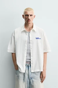 CHEMISE LAVÉE À IMPRIMÉS GRAPHIQUES