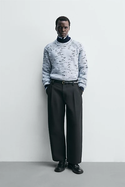 CONTRAST TEXTURED JUMPER