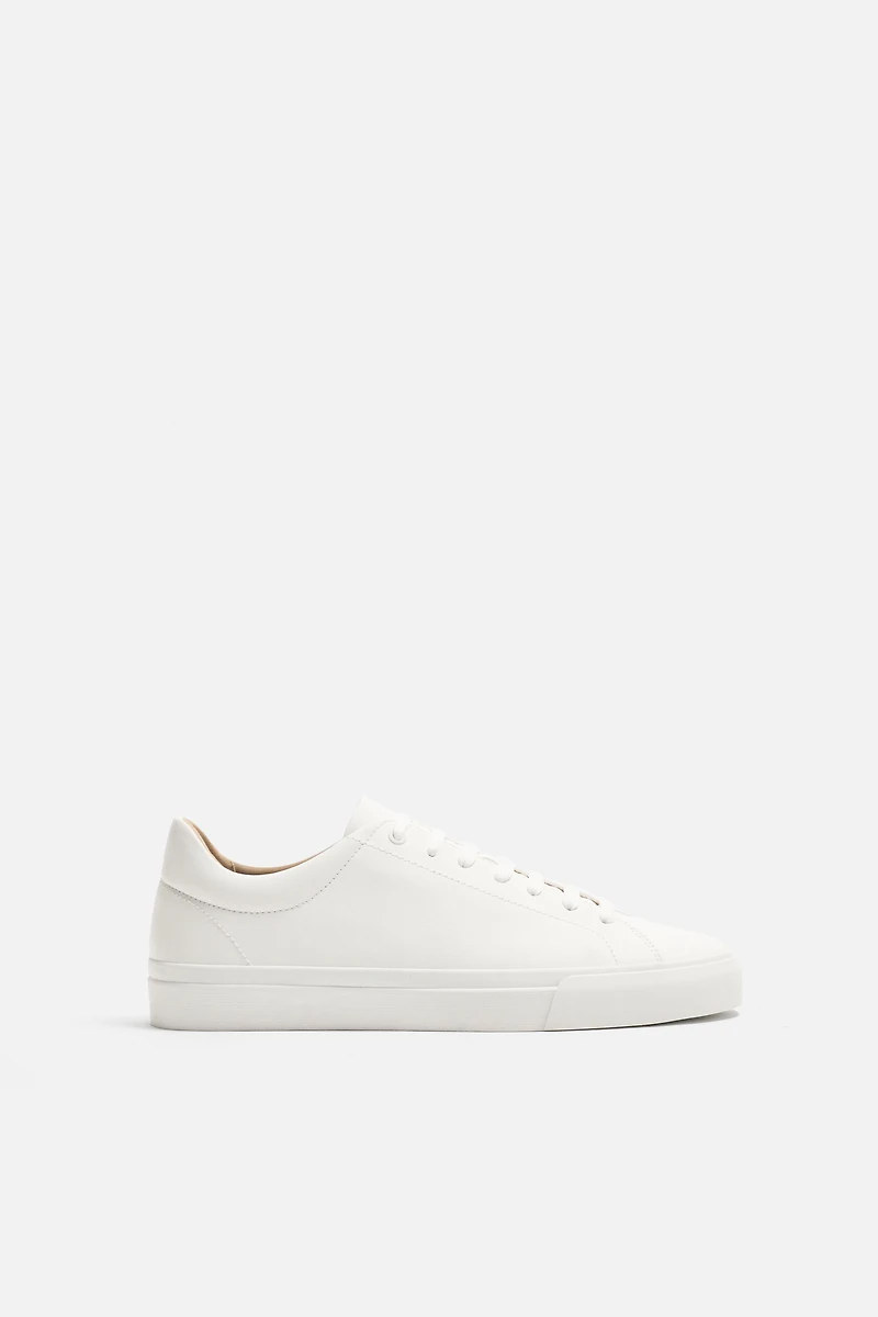 BASIC SNEAKERS