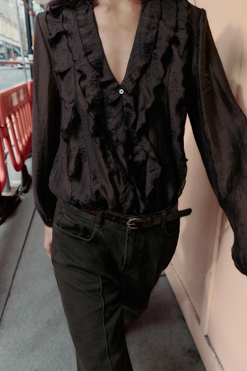 RUFFLED BLOUSE
