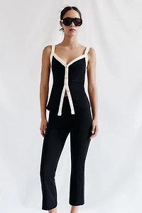 FLARED SEAM DETAIL LEGGINGS