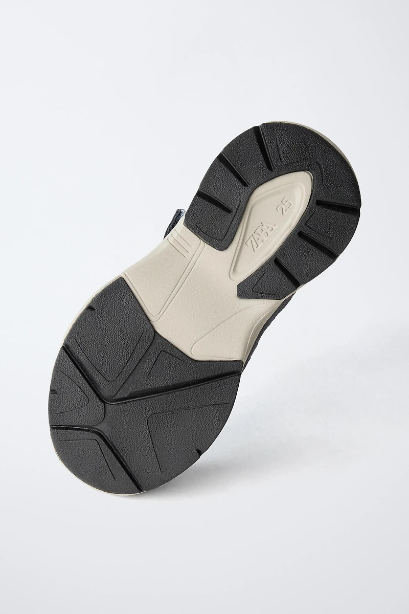 MULTI-PIECE ATHLETIC SNEAKERS