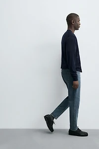 SLIM TAPERED FIT JEANS