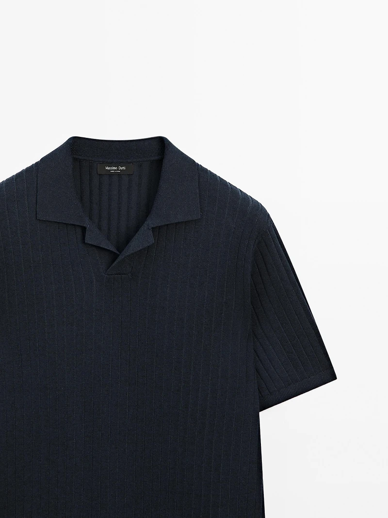 Ribbed knit short sleeve polo shirt