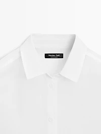 Flowing shirt with collar