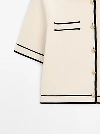 Cardigan à manches courtes avec boutons fantaisie
