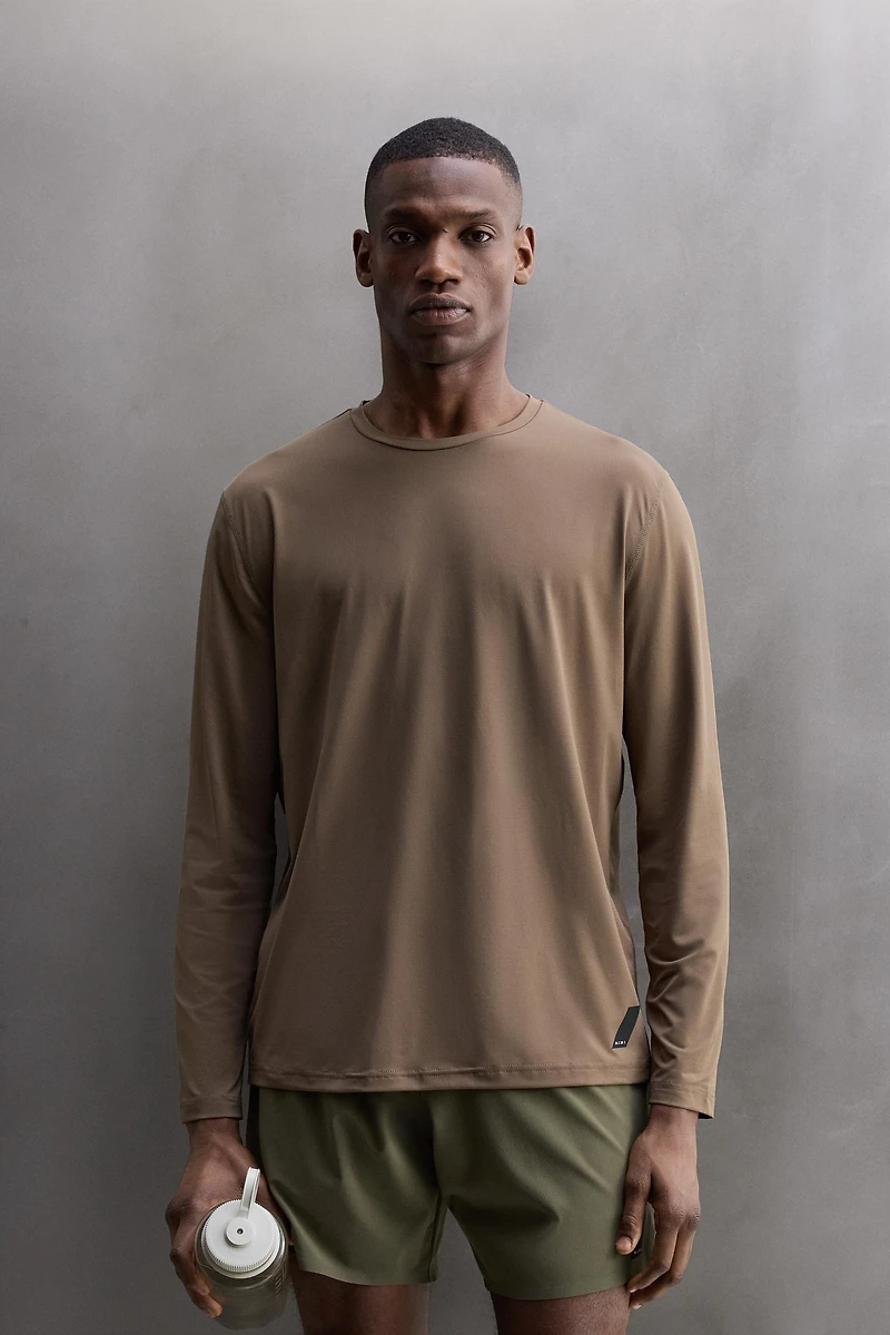 BASIC LONG SLEEVE TECHNICAL T-SHIRT