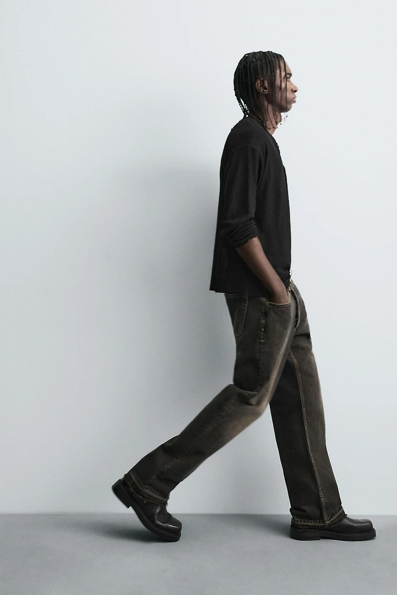 RELAXED FLARE FIT JEANS