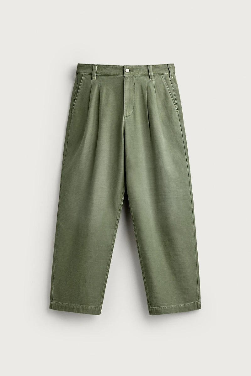 BAGGY FIT PLEATED CHINO PANTS