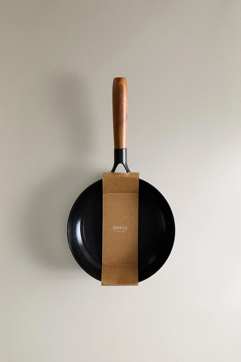 IRON FRYING PAN