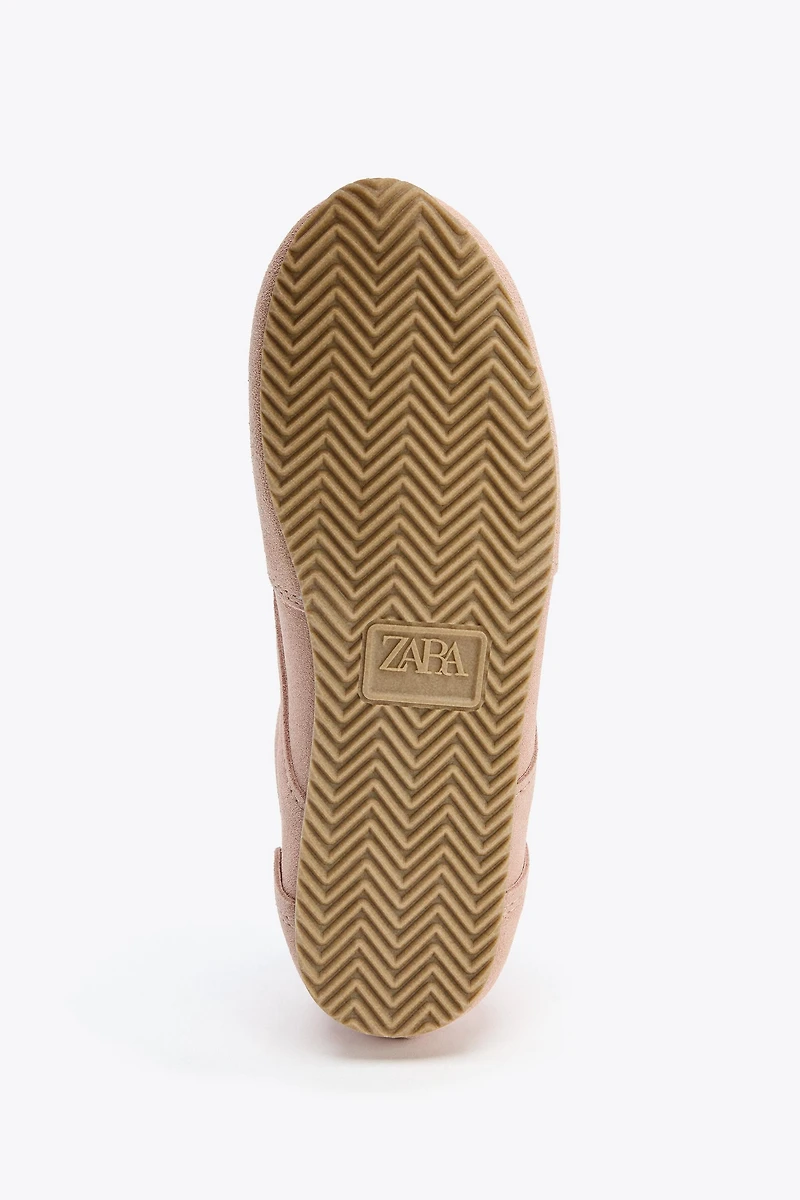 CONTRAST LEATHER SNEAKERS