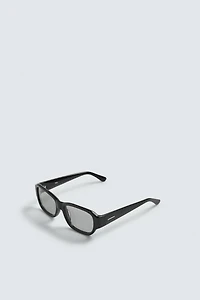 RECTANGULAR SUNGLASSES