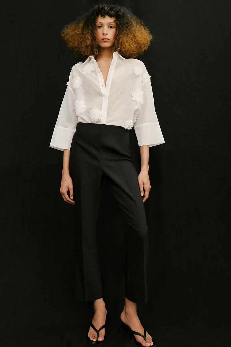 FLOWY EMBOSSED FLORAL SHIRT
