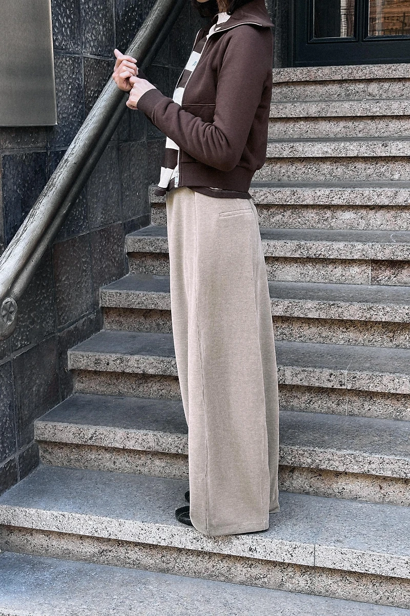 PANTALON BALLOON EN VELOURS CÔTELÉ