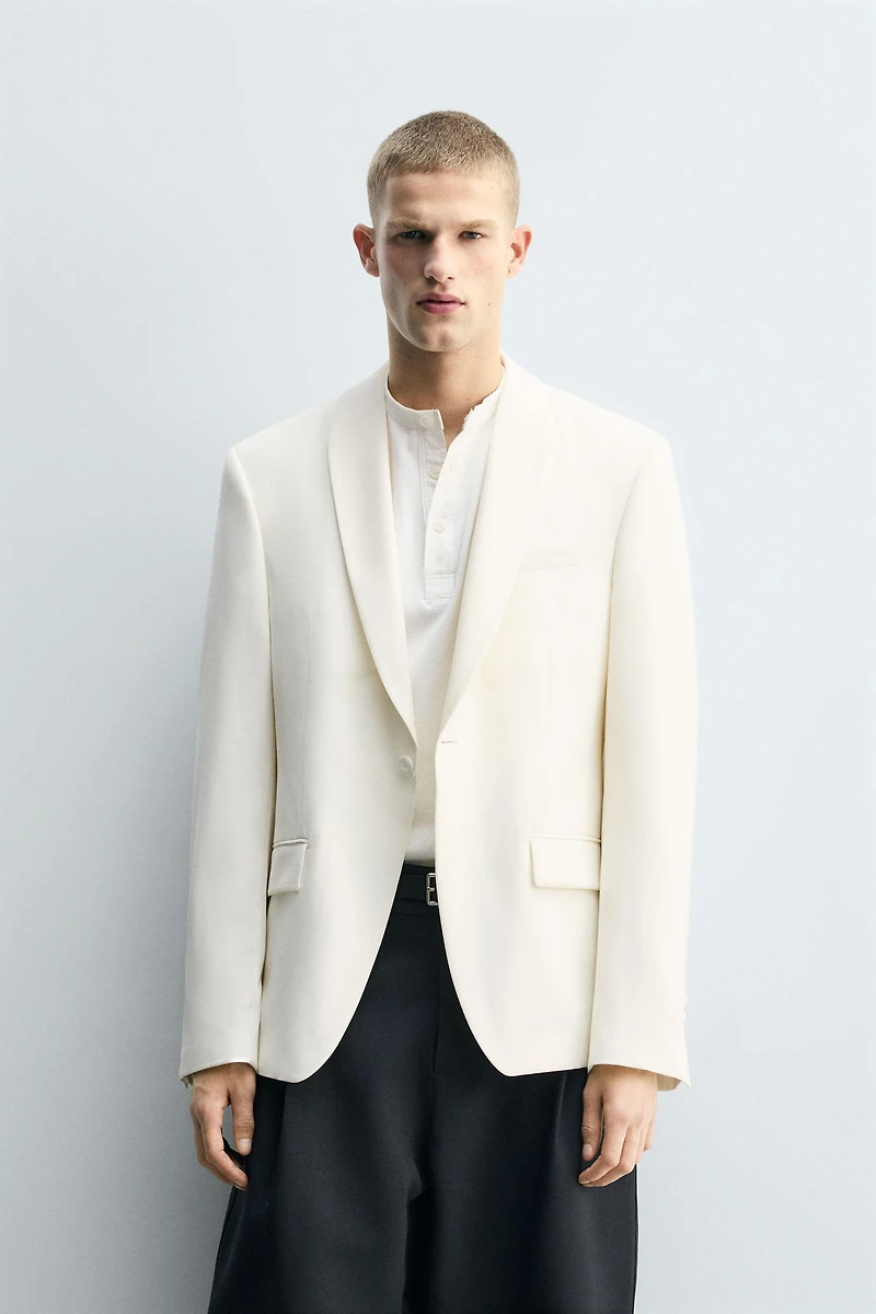 TUXEDO BLAZER