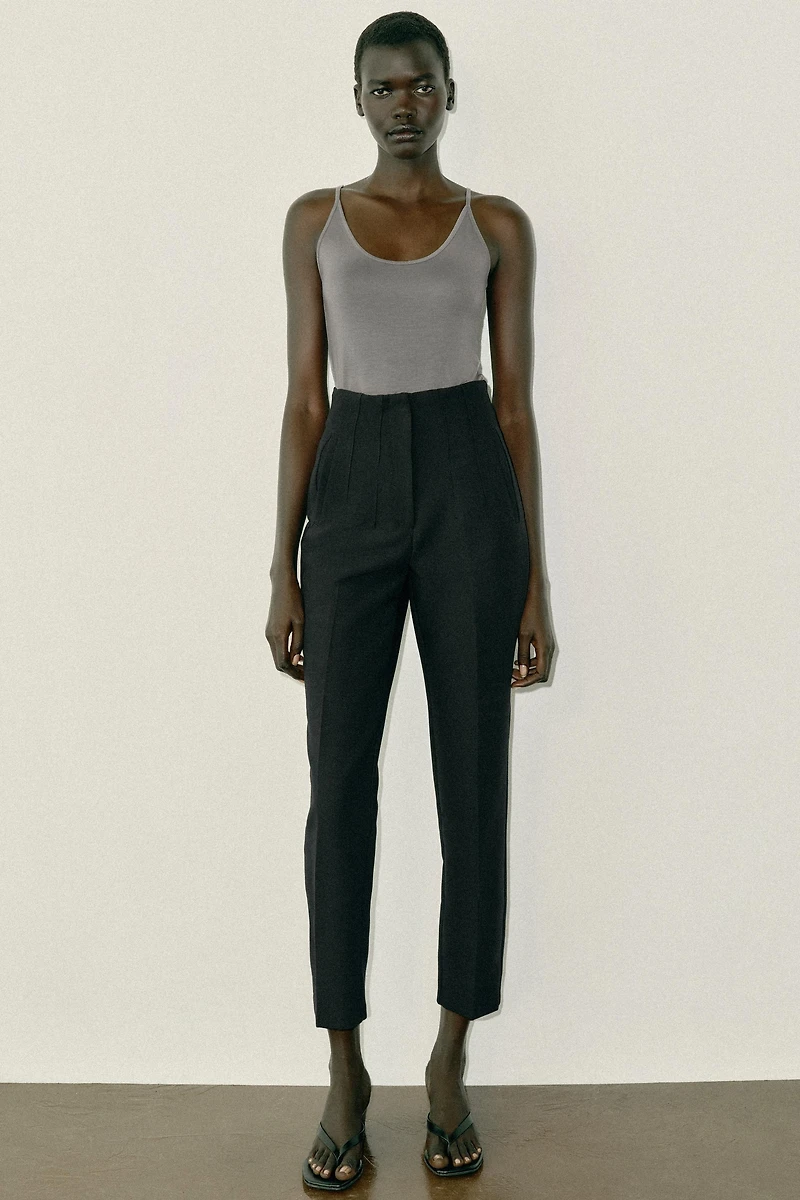 HIGH-WAISTED PANTS