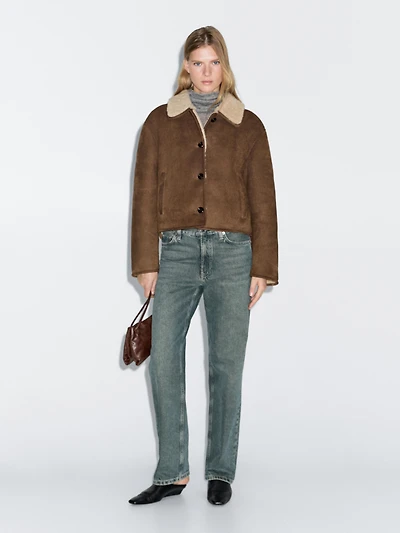 Veste courte en peau d’agneau